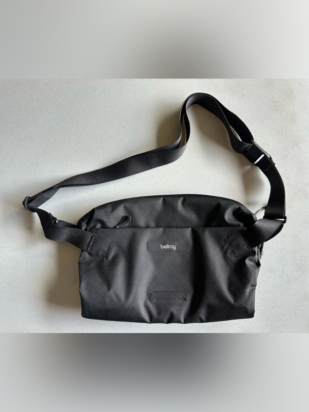 Bellroy Lite Sling in black